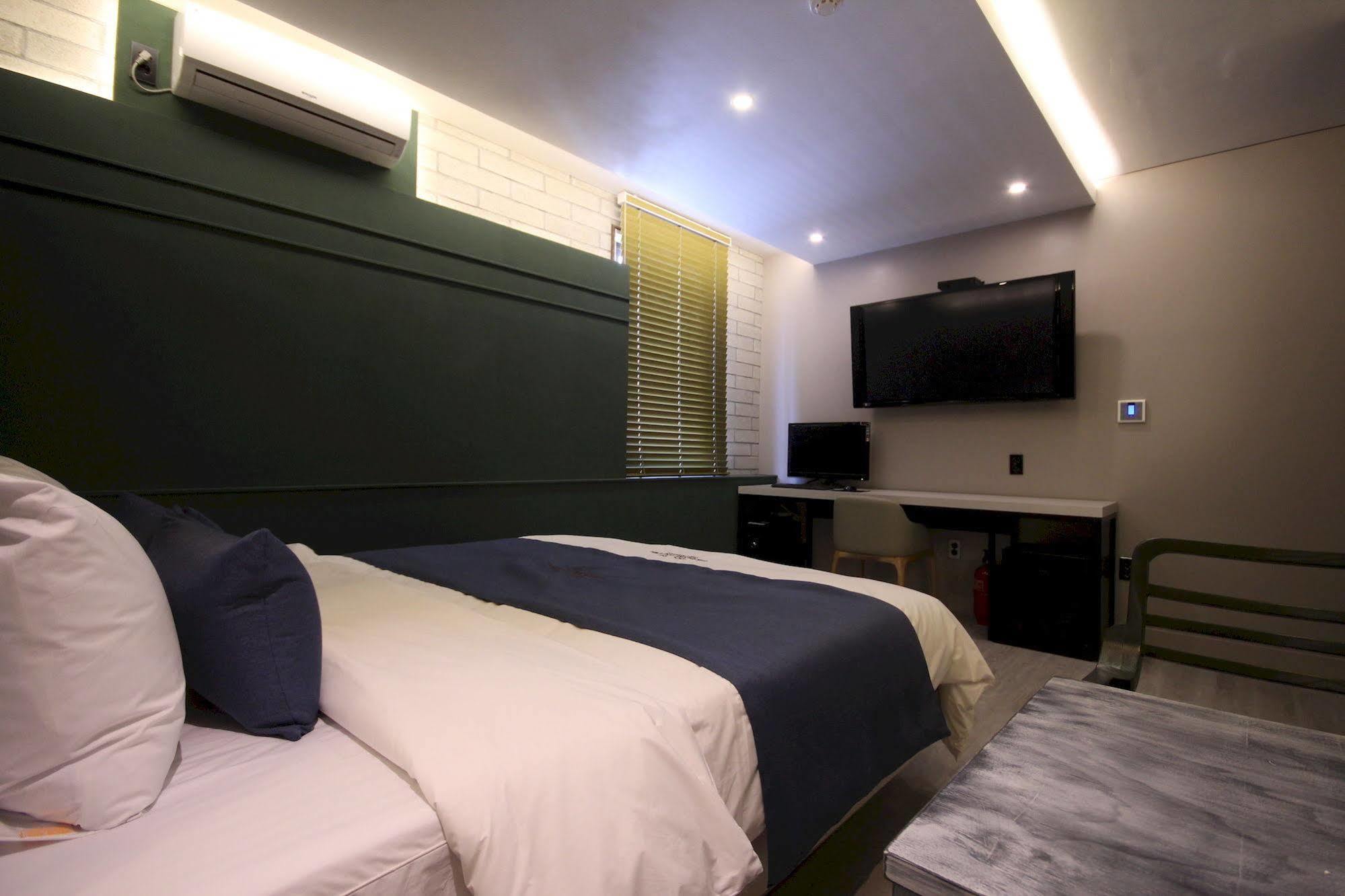 The Club Hotel Seomyeon Busan Esterno foto