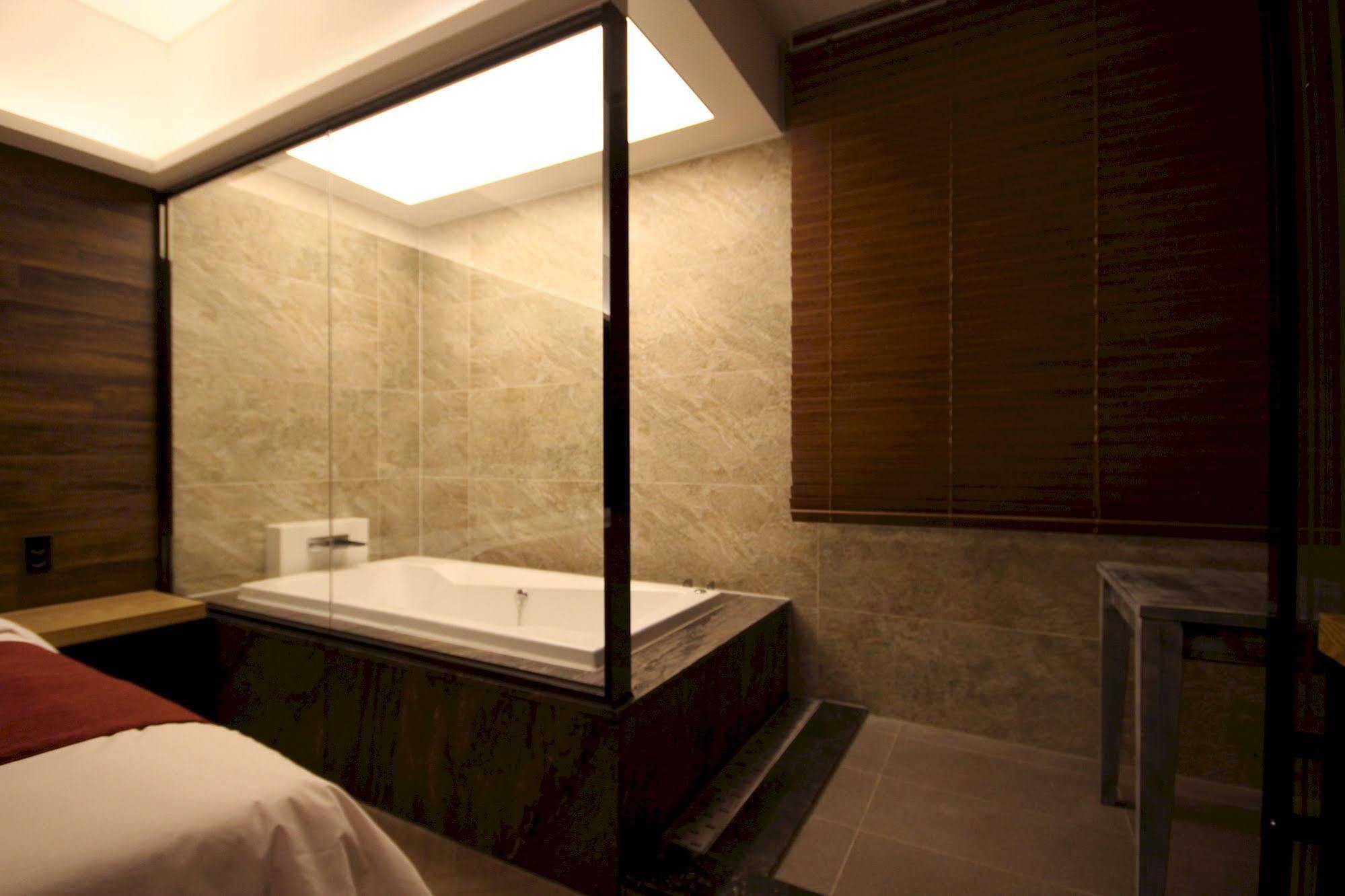 The Club Hotel Seomyeon Busan Esterno foto