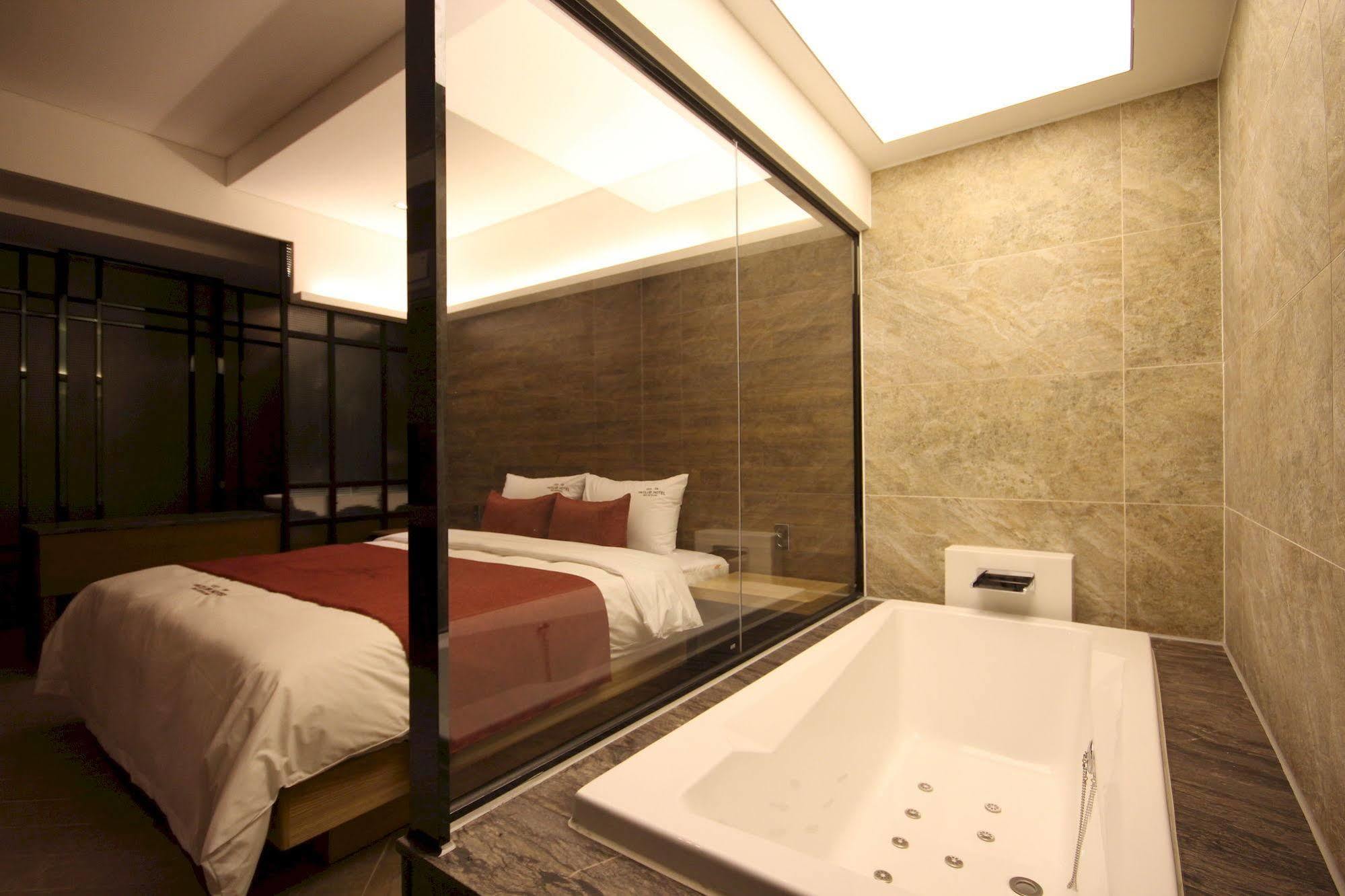 The Club Hotel Seomyeon Busan Esterno foto